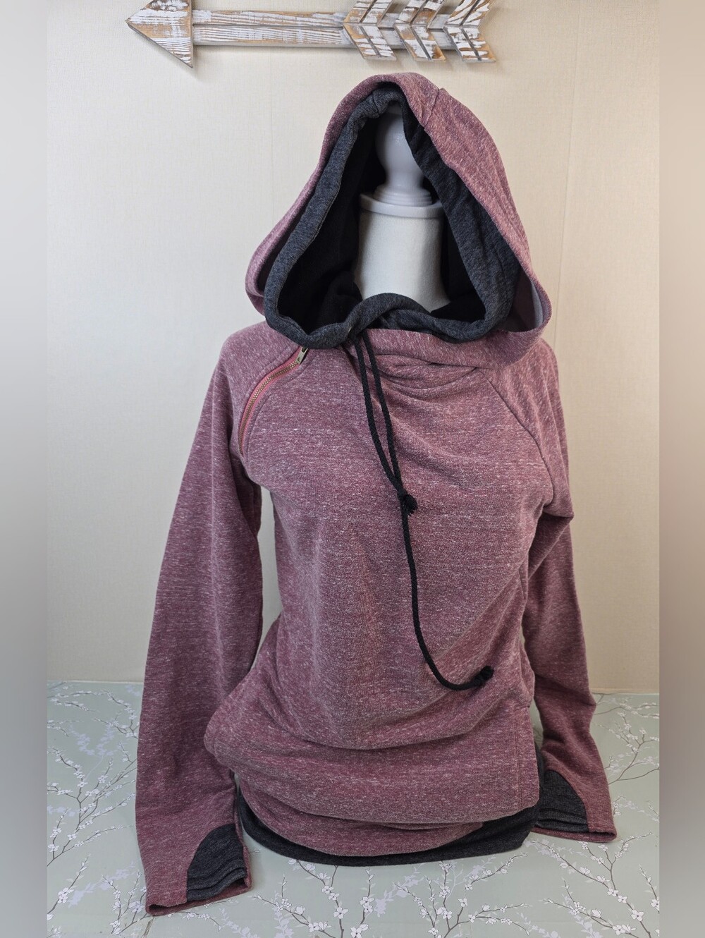 Ladies AMPERSAND AVE Small Heathered Mauve Hoodie